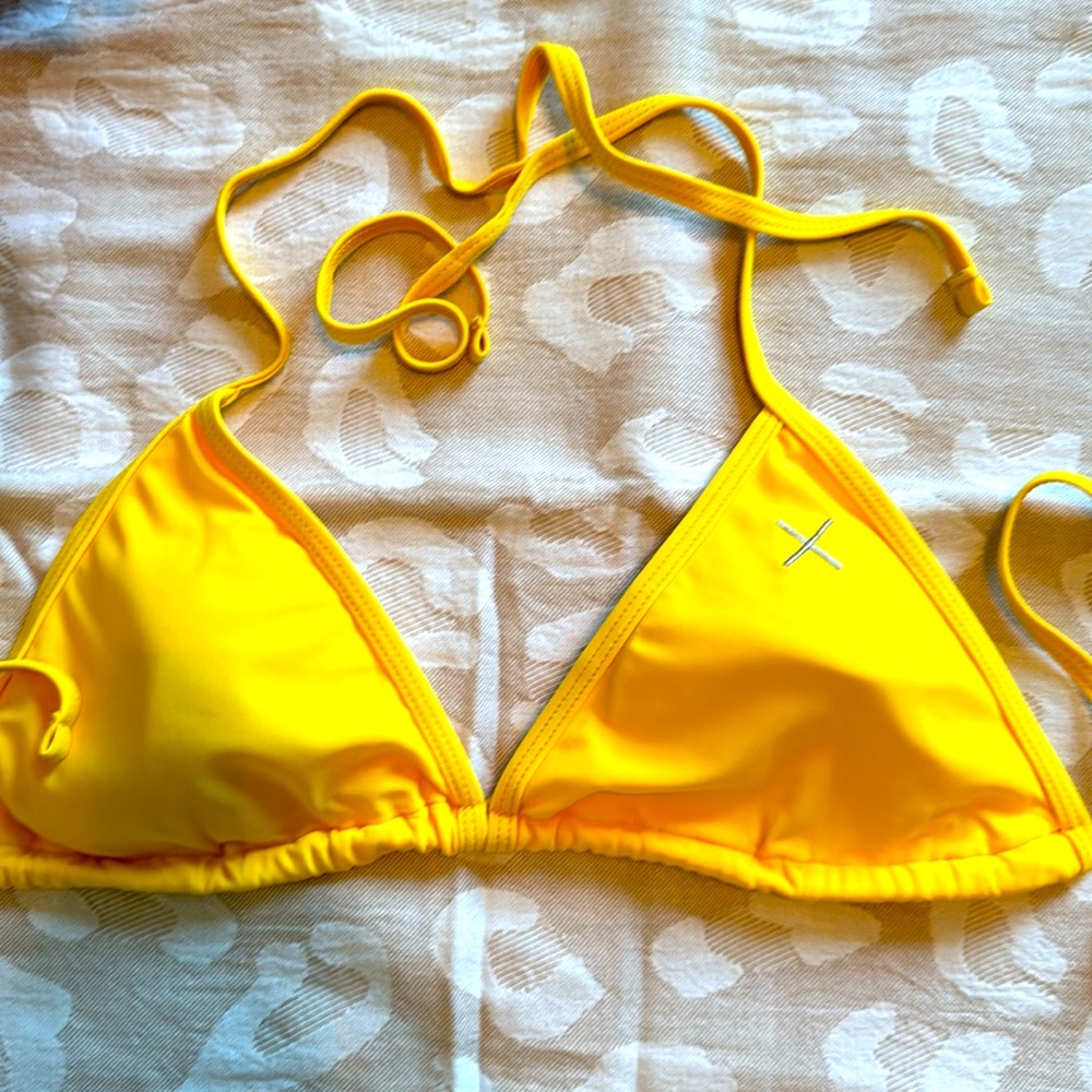 Boutine LA Triangle Bikini Top